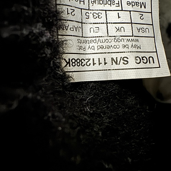 UGG Boots - Picture 6 of 7